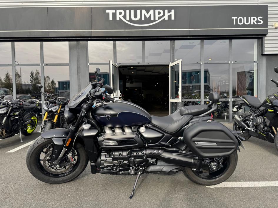 TRIUMPH ROCKET 3 STORM GT