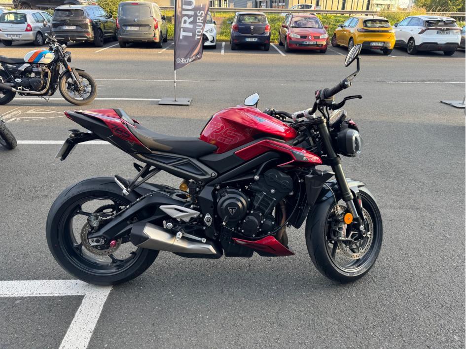 TRIUMPH STREET TRIPLE 765 RS